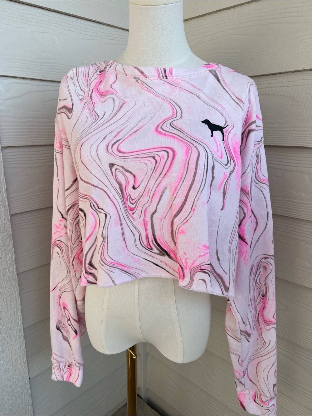 PINK Victoria's Secret Pink Marble-Print Cropped Long Sleeve Tee - Medium